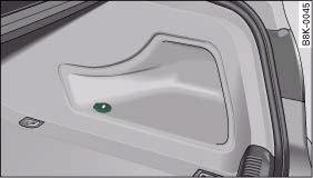 Detail of the side trim in the luggage compartment: 12 Volt socket